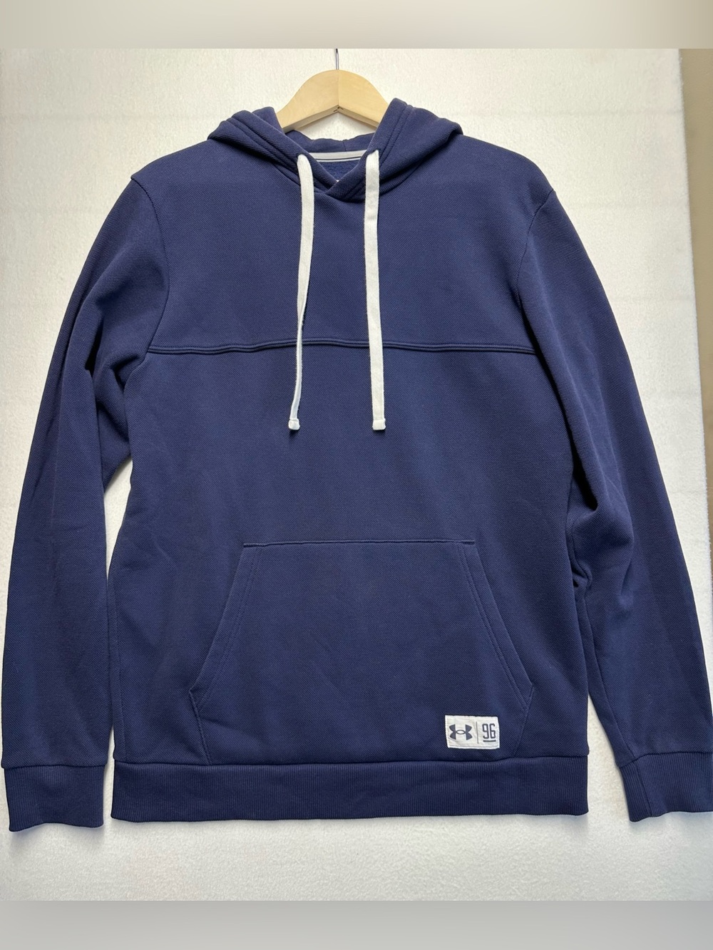 Under Armour Men’s Medium Loose Fit Navy Blue Pullover Hoodie Kangaroo Pocket